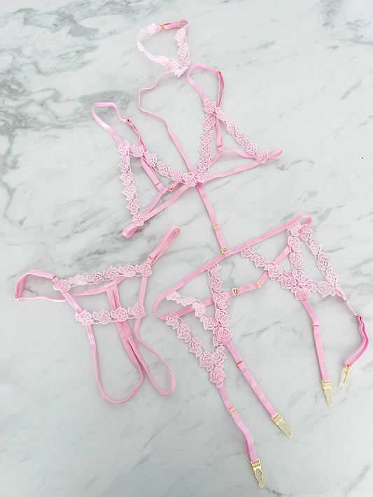 Pink Water-Soluble Floral Hollow-Out Triangle Cup Adjustable Shoulder Strap Halter Garter Three-Piece Lingerie Set
