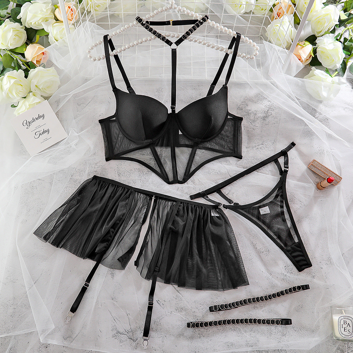 Lace Ruffle Fishbone Patchwork Lingerie Three-Piece Set with Neck and Ankle Rings Black
